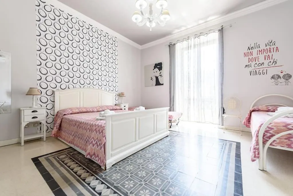 Spacious Suite Comfortable Central And Quiet Naples Apartment