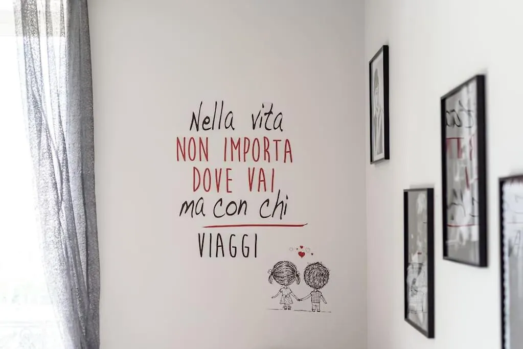 Spacious Suite Comfortable Central And Quiet Naples 0*,  Italy